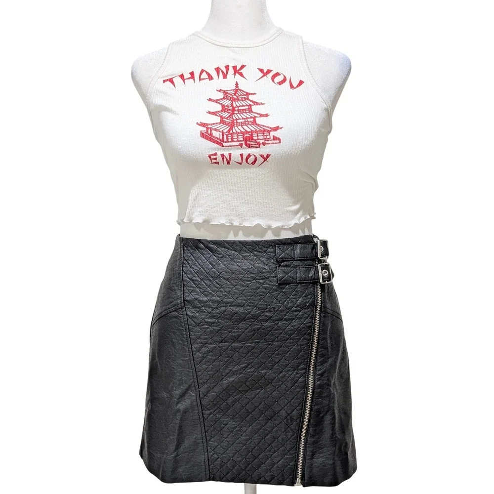 Black Quilted Texture Faux Leather Moto Mini‎ Skirt Zipper Buckle Detail Size 4